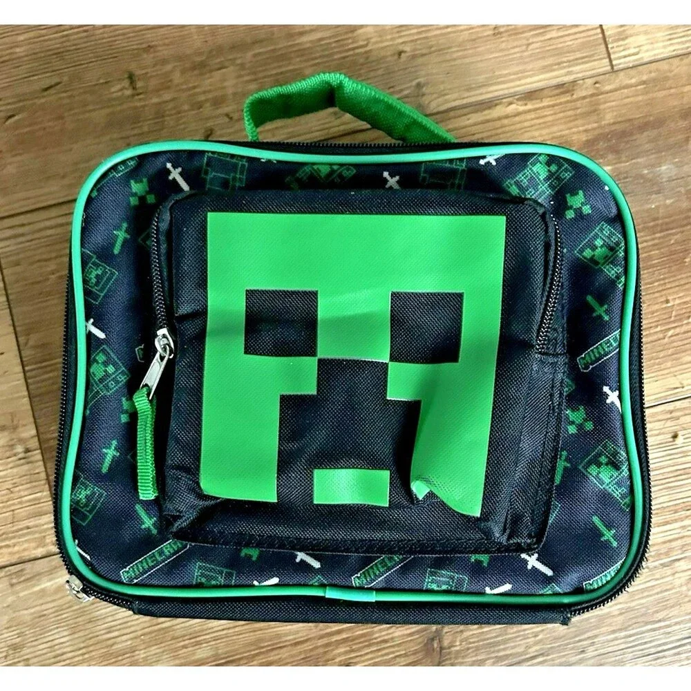 Minecraft creeper green